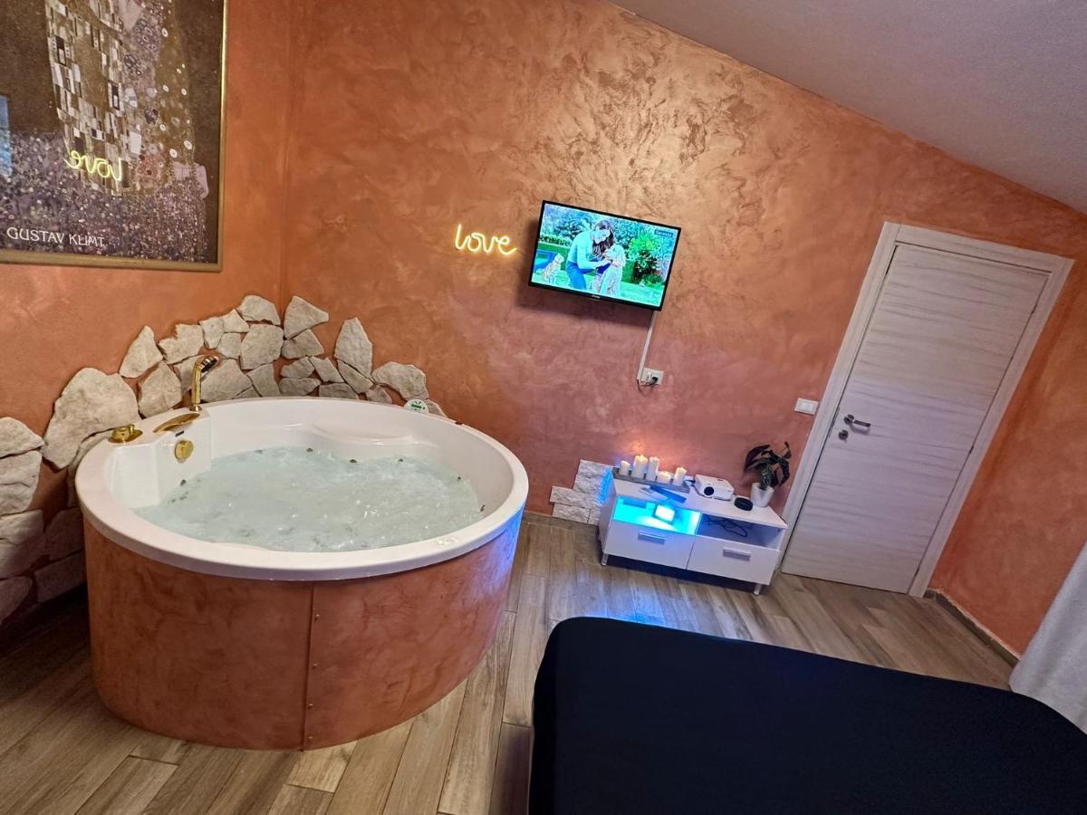 Atena Apartments B&B Gold Pescara Ngoại thất bức ảnh